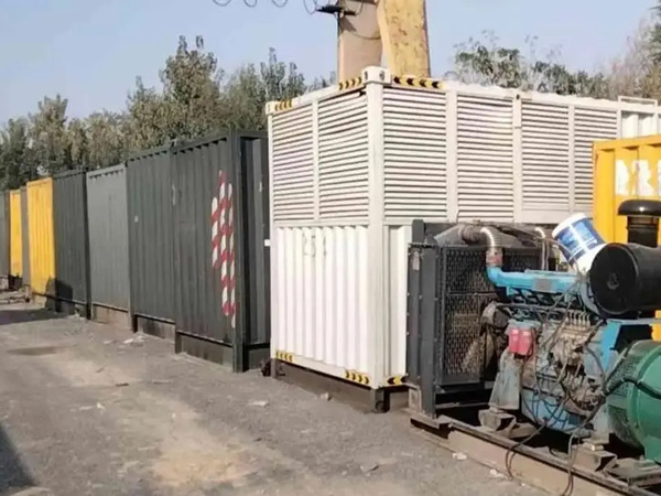 庐山200KW柴油发电机机组每小时油耗是多少？